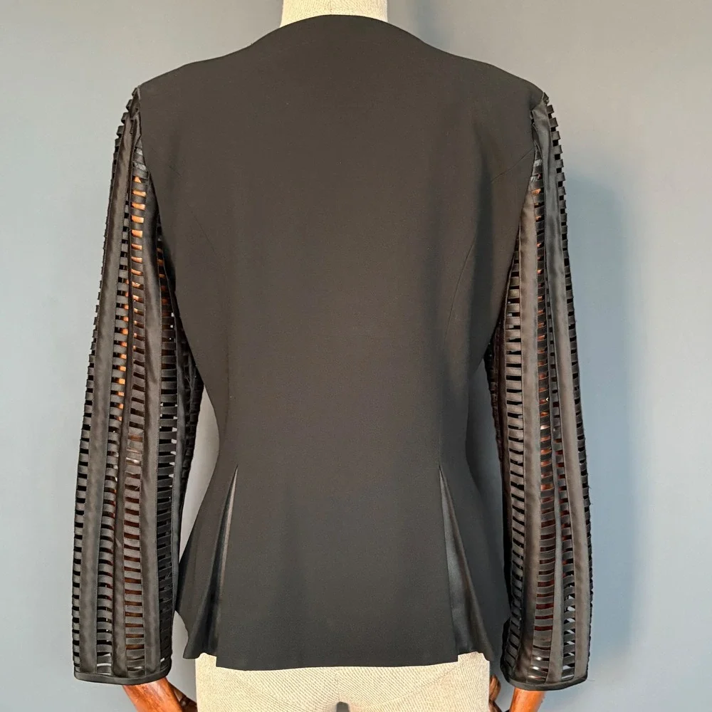 Rimini 1980s Black Blazer | Size‎ 8 | Vintage 1980s lined crepe